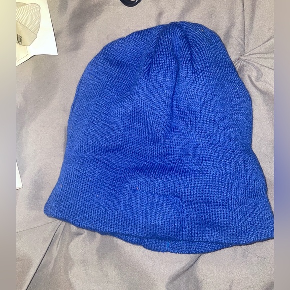 Bluetooth hat - Picture 3 of 5